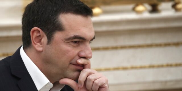 Τσίπρας: Μας γεμίζει θλίψη η απώλεια του πυρονόμου εν ώρα καθήκοντος