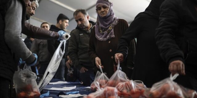 Η οικονομική κατάρρευση της Τουρκίας σε τρία γραφήματα