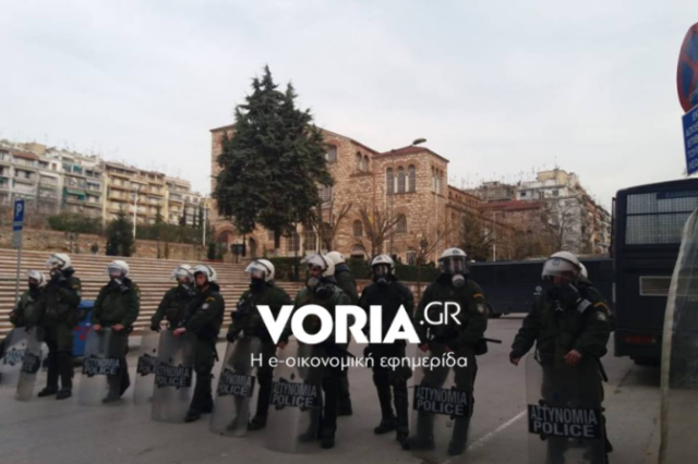 Θεσσαλονίκη: Συνάντηση Ελλήνων και σκοπιανών αναρχικών υπό δρακόντεια μέτρα ασφάλειας