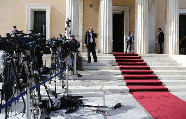 Τα μίντια στον…Ρουβίκωνα