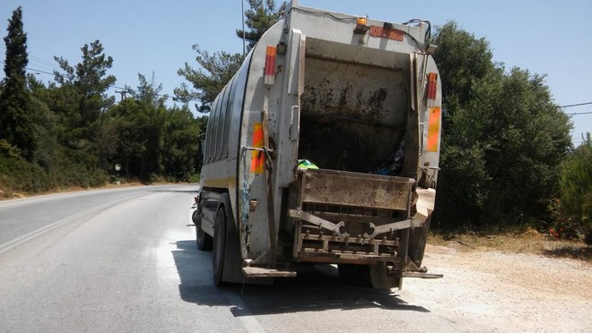 Τραγικό τροχαίο στην Εύβοια: Απορριμματοφόρο παρέσυρε και σκότωσε γυναίκα