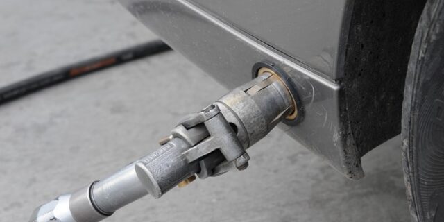 Κλοπή και φοροδιαφυγή: Πρατήρια πουλάνε υγραέριο κίνησης πιο φθηνά από τα… διυλιστήρια