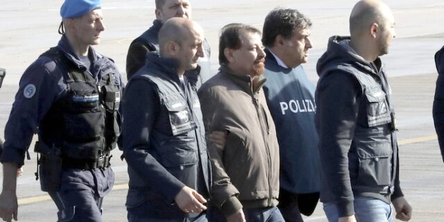 Ζήτησε συγγνώμη ο Μπατίστι για τις δολοφονίες που διέπραξε