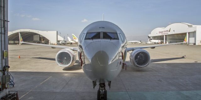 Συναγερμός για αναγκαστική προσγείωση Boeing 737 Max 8