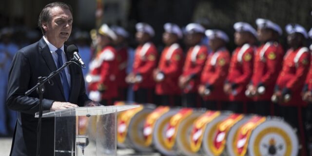 Μπολσονάρο: Ο στρατός είναι ο τελικός κριτής της δημοκρατίας