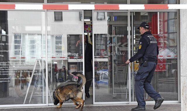 Συναγερμός στη Γερμανία: Απειλή για βόμβα – Εκκενώνονται δημαρχεία σε διάφορες πόλεις