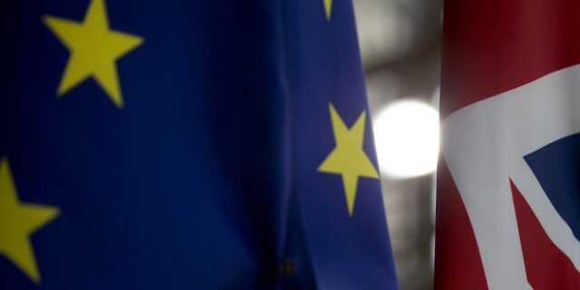 Brexit χωρίς συμφωνία “βλέπει” η Γαλλία – Στο Παρίσι την Πέμπτη ο Τζόνσον