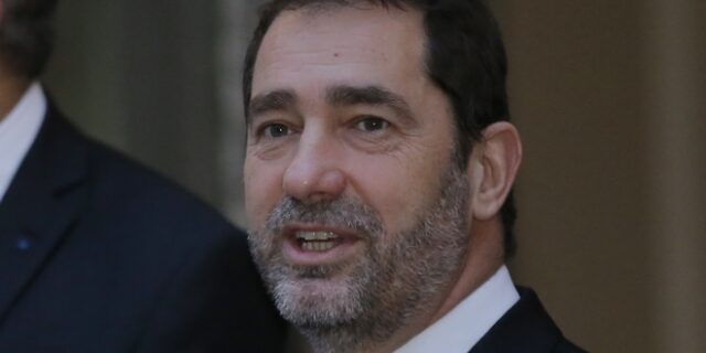 Γαλλία: Ροζ σκάνδαλο με πρωταγωνιστή τον υπουργό Εσωτερικών