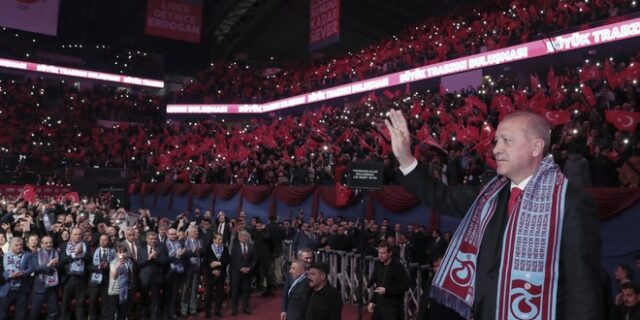 Ερντογάν: Θα μετατρέψει την Αγιά Σοφιά σε τζαμί ως αντίποινα στον Τραμπ