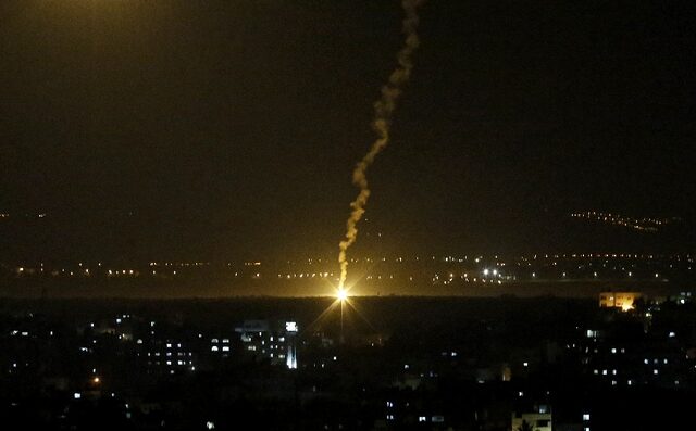 Η Γάζα εκτόξευσε ρουκετές προς το Τελ Αβίβ – Αναφορές για εκρήξεις