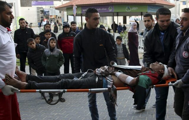 Γάζα: 17 Παλαιστίνιοι τραυματίες από πυρά Ισραηλινών στρατιωτών