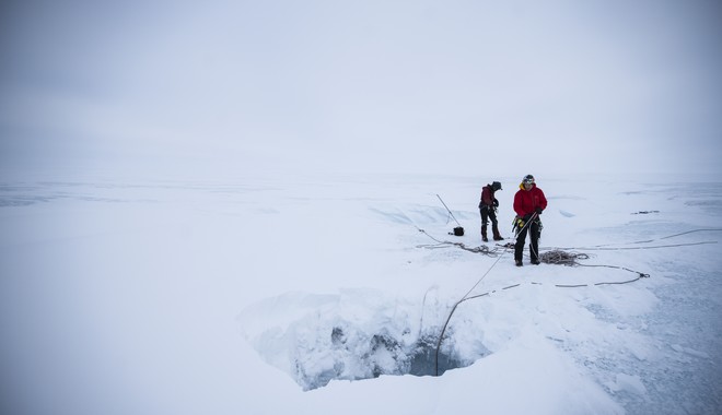 Κλιματική αλλαγή: Η βροχή λιώνει τους πάγους στη Γροιλανδία