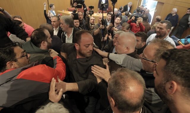 ΓΣΕΕ: Νέα ένταση στη συνεδρίαση της Ολομέλειας – Πιάστηκαν στα χέρια με μέλη του ΠΑΜΕ