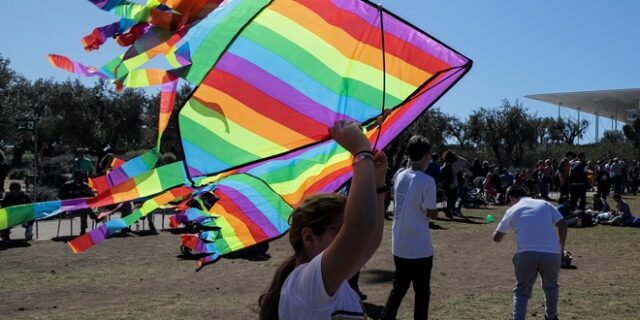 Καιρός: Καθαρά Δευτέρα με υψηλές θερμοκρασίες – Βροχές από το βράδυ