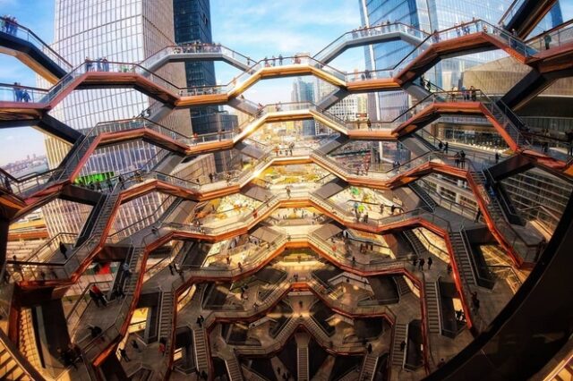 Hudson Yards: Μέσα στη νέα φουτουριστική γειτονιά της Νέας Υόρκης