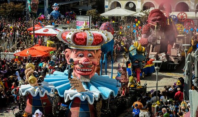 Απόκριες 2019: Ολοκληρώθηκε το Πατρινό Καρναβάλι – Ξέφρενο κέφι από 40.000 καρναβαλιστές
