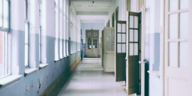 Το ΚΕΣΥ “κόβει” θεραπεία εκπαιδευτικού που προτείνουν 3 διαφορετικά νοσοκομεία