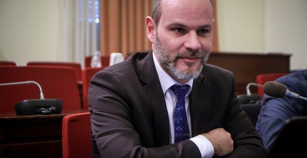 Φρένο στην “υπερβολική αισιοδοξία” από τον Φρ. Κουτεντάκη: Δεν μπορούν ζημιές 9 ετών να αποκατασταθούν σε 1-2 χρόνια