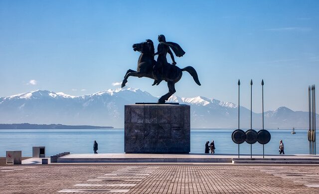 Ρόμπου Λεβίδη για “Μακεδονία ξακουστή”: Είναι επινόηση – Ακούστηκε σε εγκαίνια εβραϊκού σχολείου της Θεσσαλονίκης