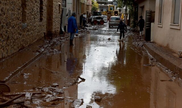 Μάνδρα Αττικής: Καθυστερήσεις στα αντιπλημμυρικά έργα και αυθαίρετα καταγράφονται στην εισαγγελική διάταξη