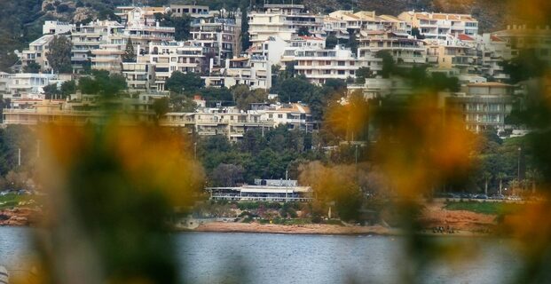 Υψηλές θερμοκρασίες και μόνο λίγες νεφώσεις την Τρίτη