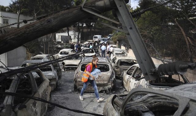 Πόρισμα για το Μάτι: Τα τραγικά λάθη που οδήγησαν στο θάνατο 100 πολιτών