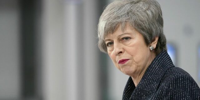 Times: “Έξοδο” της Μέι από την κυβέρνηση μεθοδεύουν 11 υπουργοί της