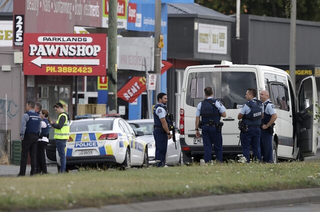 Επίθεση στη Νέα Ζηλανδία: “Είχα πτώματα πάνω μου” – Τέσσερις συλλήψεις