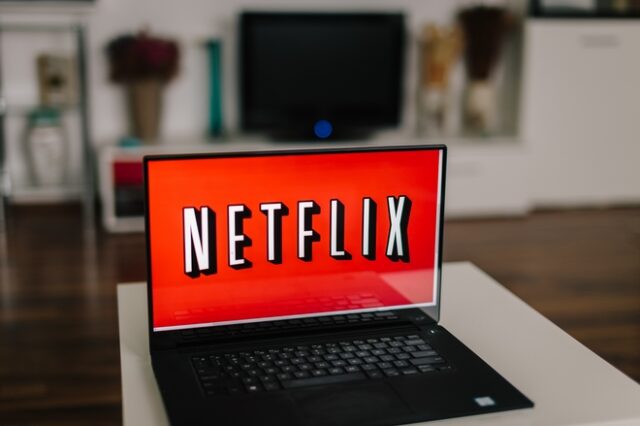 Αλλάζει η τηλεοπτική αγορά στη Γαλλία: Συνεργασία Canal+ και Netflix