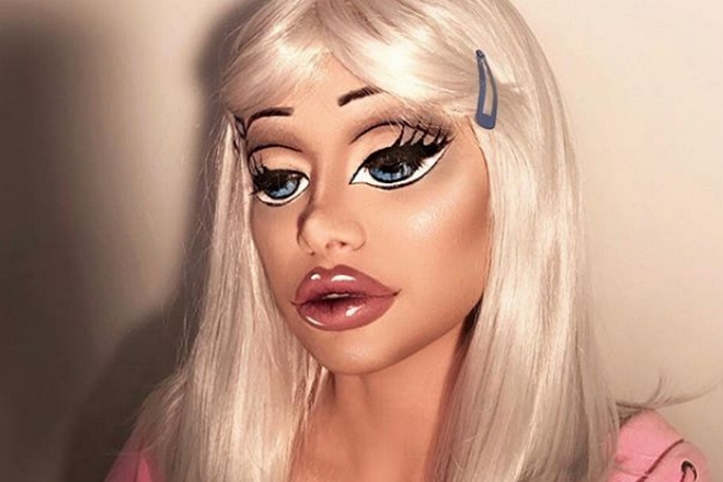Η Όλγα Φαρμάκη το “τερμάτισε” στο make-up και μεταμορφώθηκε σε juicy κούκλα