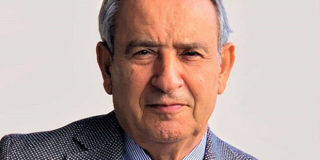 «ΡΕΑΛΙΣΜΟΣ ενάντια στον ΛΑΪΚΙΣΜΟ» – Το νέο βιβλίο του Παύλου Παπαδάτου
