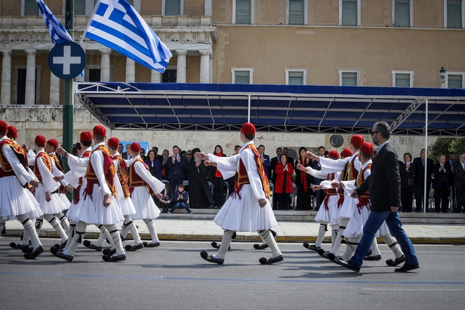 25η Μαρτίου: Η μαθητική παρέλαση στην Αθήνα μέσα από φωτογραφίες