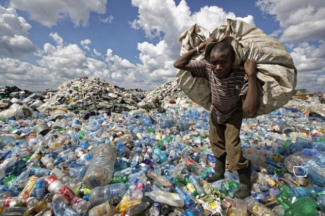 WWF: Προς διπλασιασμό της πλαστικής ρύπανσης των θαλασσών – “Μετεξεταστέα” η Ελλάδα