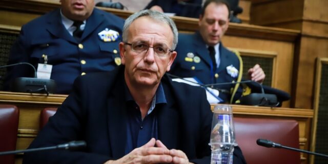 Ρήγας: Μειώσεις κατά περίπτωση στη στρατιωτική θητεία