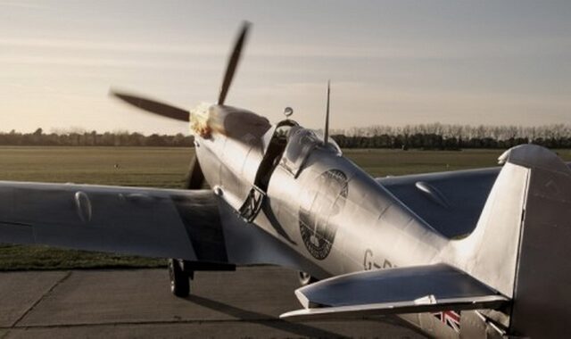 The Longest Flight: Η μεγαλύτερη πτήση γύρω από τον κόσμο με Spitfire
