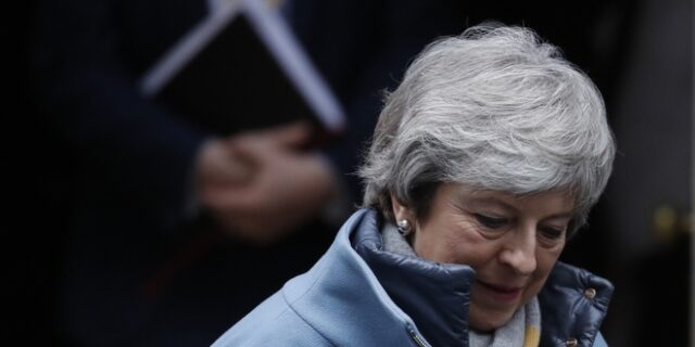 Μέι: Δεν μπορώ να καθυστερήσω το Brexit μετά τις 30 Ιουνίου