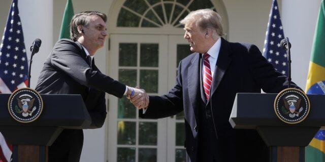 Συνάντηση Τραμπ – Μπολσονάρο: Αλληλοθαυμασμός και δεσμεύσεις για ενίσχυση των εμπορικών δεσμών