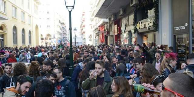 Θεσσαλονίκη: 135 τόνοι σκουπιδιών μόνο στο κέντρο της πόλης την Τσικνοπέμπτη
