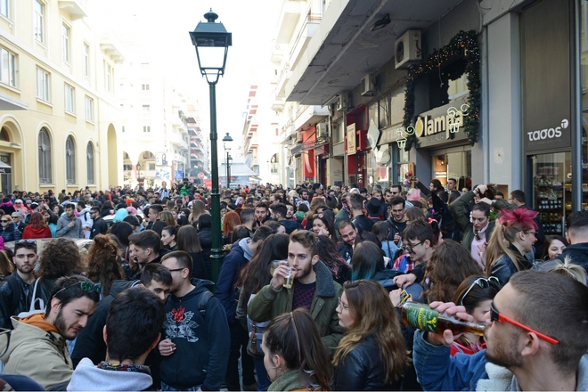 Θεσσαλονίκη: 135 τόνοι σκουπιδιών μόνο στο κέντρο της πόλης την Τσικνοπέμπτη