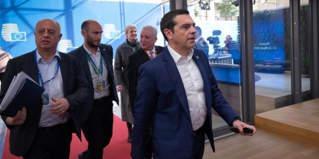 Τσίπρας: Να δοθεί παράταση στη Βρετανία έως τις 22 Μαΐου για το Brexit