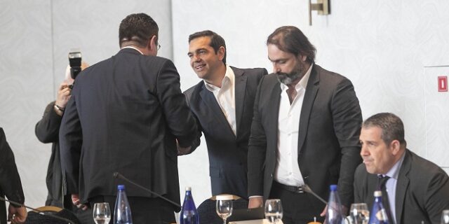 Πάνω από 70 επιχειρηματίες με τον Τσίπρα στα Σκόπια