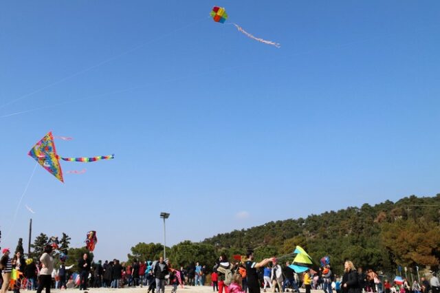 ΔΕΔΔΗΕ: Προσοχή στο πέταγμα των χαρταετών