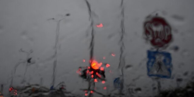 Άστατος ο καιρός τις επόμενες μέρες με βροχές και καταιγίδες