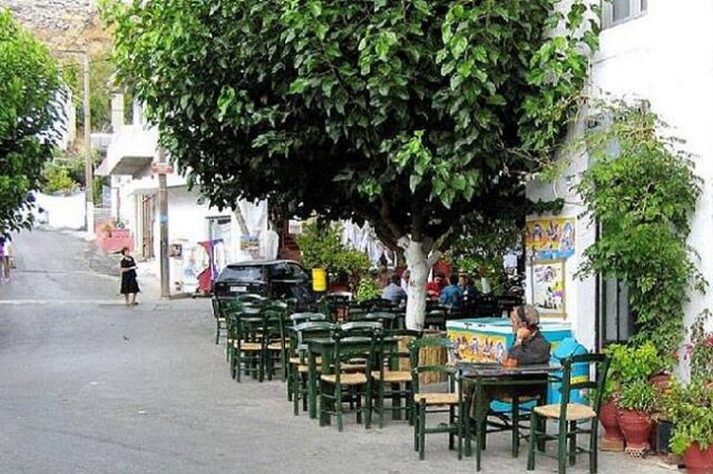 Το Κρητικό χωριό όπου δεν καπνίζει κανείς