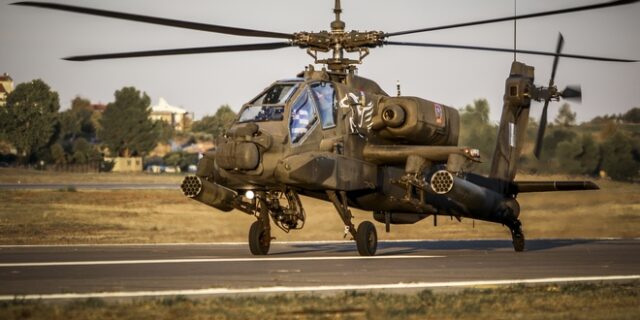 Αναγκαστική προσγείωση “Απάτσι” στα Φάρσαλα