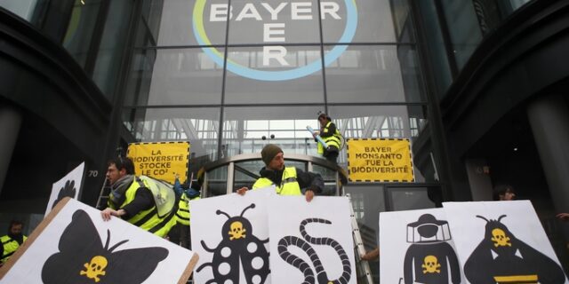 Η Bayer παραδέχθηκε ότι η Monsanto “φακέλωνε” πολίτες