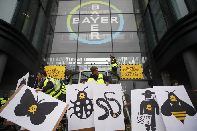 Η Bayer παραδέχθηκε ότι η Monsanto “φακέλωνε” πολίτες