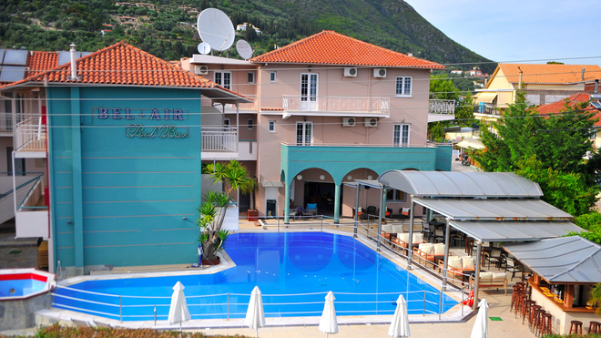 Bel Air: Πώς ο σουλτάνος του Μπρουνέι έβαλε σε μπελάδες ένα μικρό ξενοδοχείο στην Ελλάδα