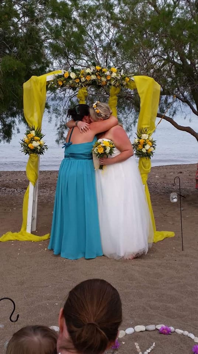 Γάμος με δύο νύφες στο Κάτω Ζάκρο της Κρήτης