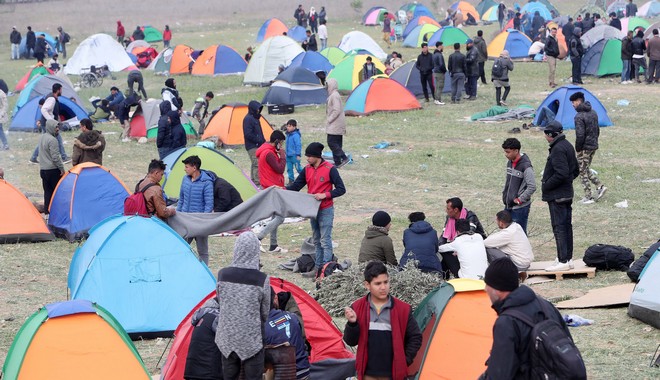 Διαβατά: Παραμένουν για τρίτη μέρα στον άτυπο καταυλισμό οι πρόσφυγες